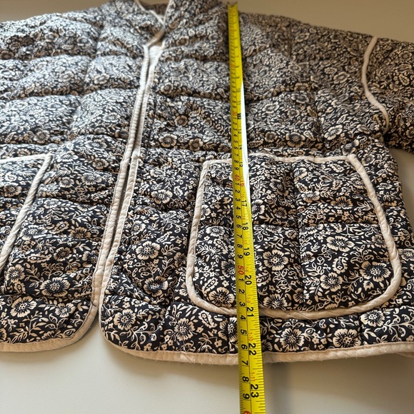 Entro Floral Cotton Quilted Jacket with Patch Pockets | Size Medium - Picture 10 of 10